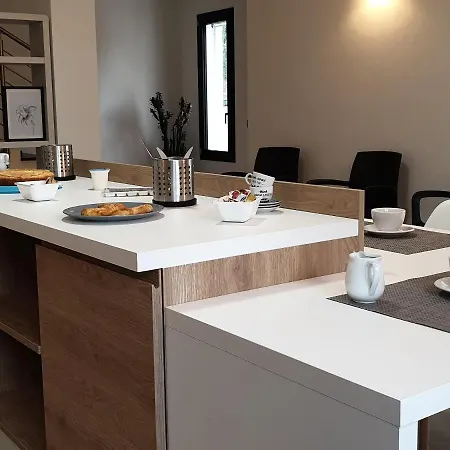 ベッド・アンド・ブレックファスト Juniperus