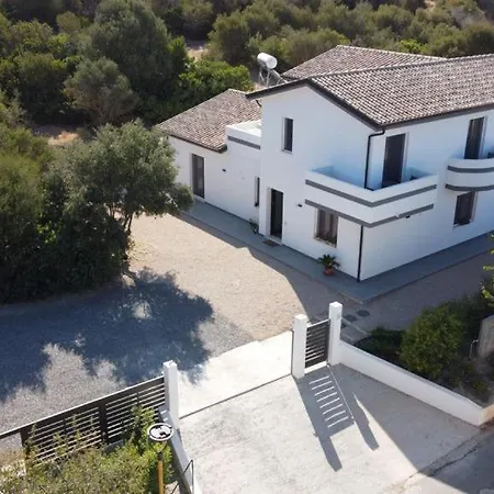 Juniperus Bed & Breakfast SantʼAnna Arresi